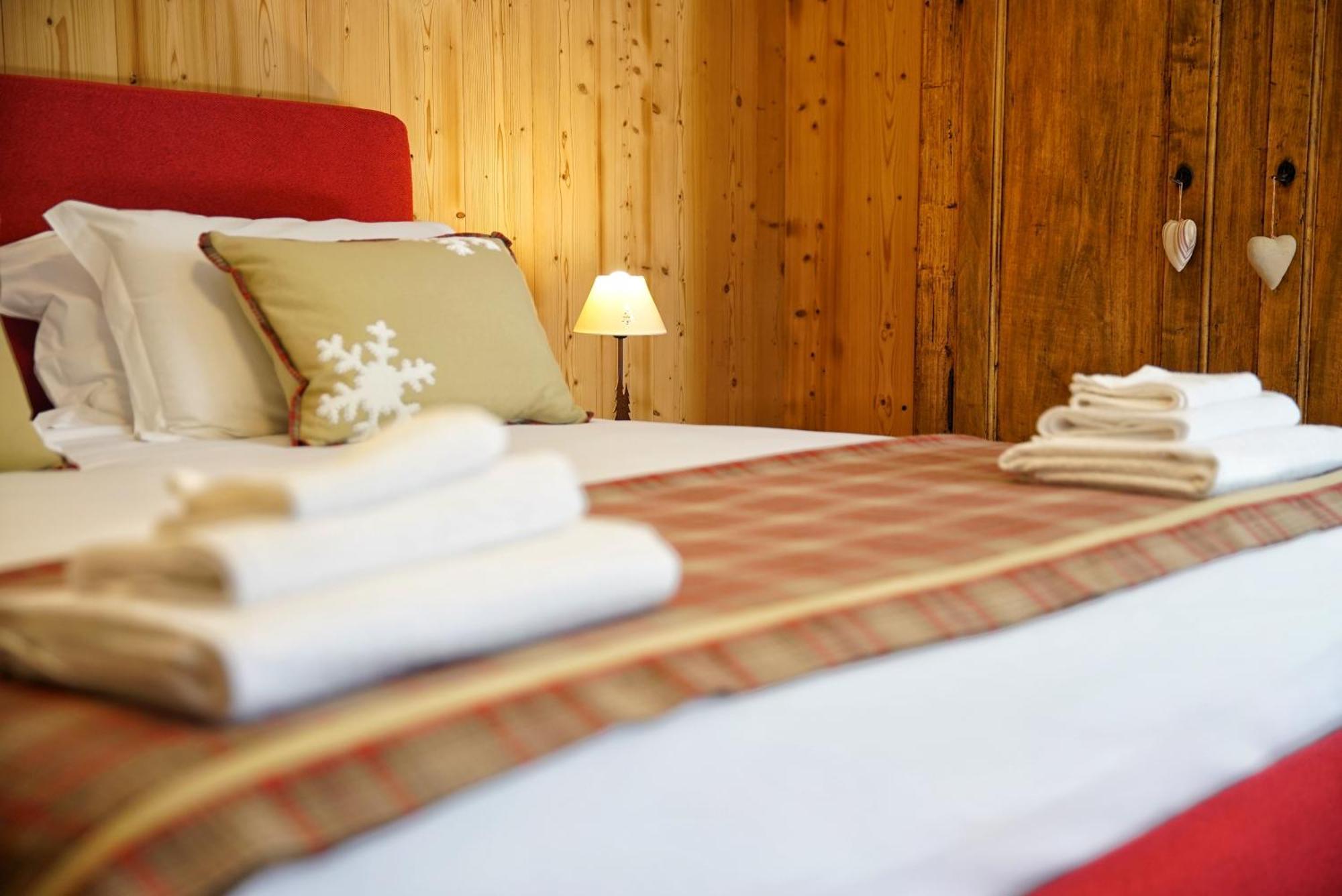 Lo Chalet Bed & Breakfast Pontboset Exterior photo